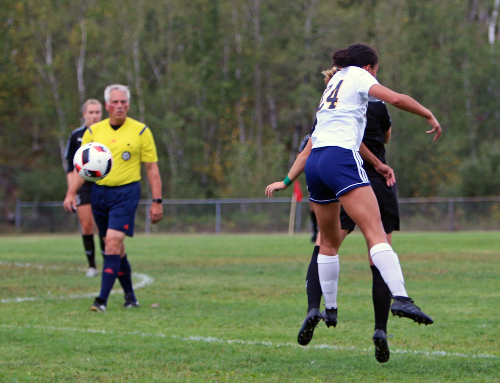 Soccer Féminin / Début de match solide des Gaels insurmontable pour les Voyageurs.